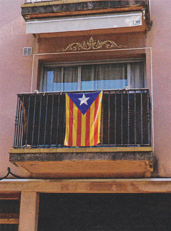 Banderas colgadas